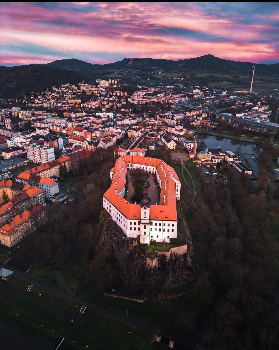Chata Chlumik Decin Exteriör bild
